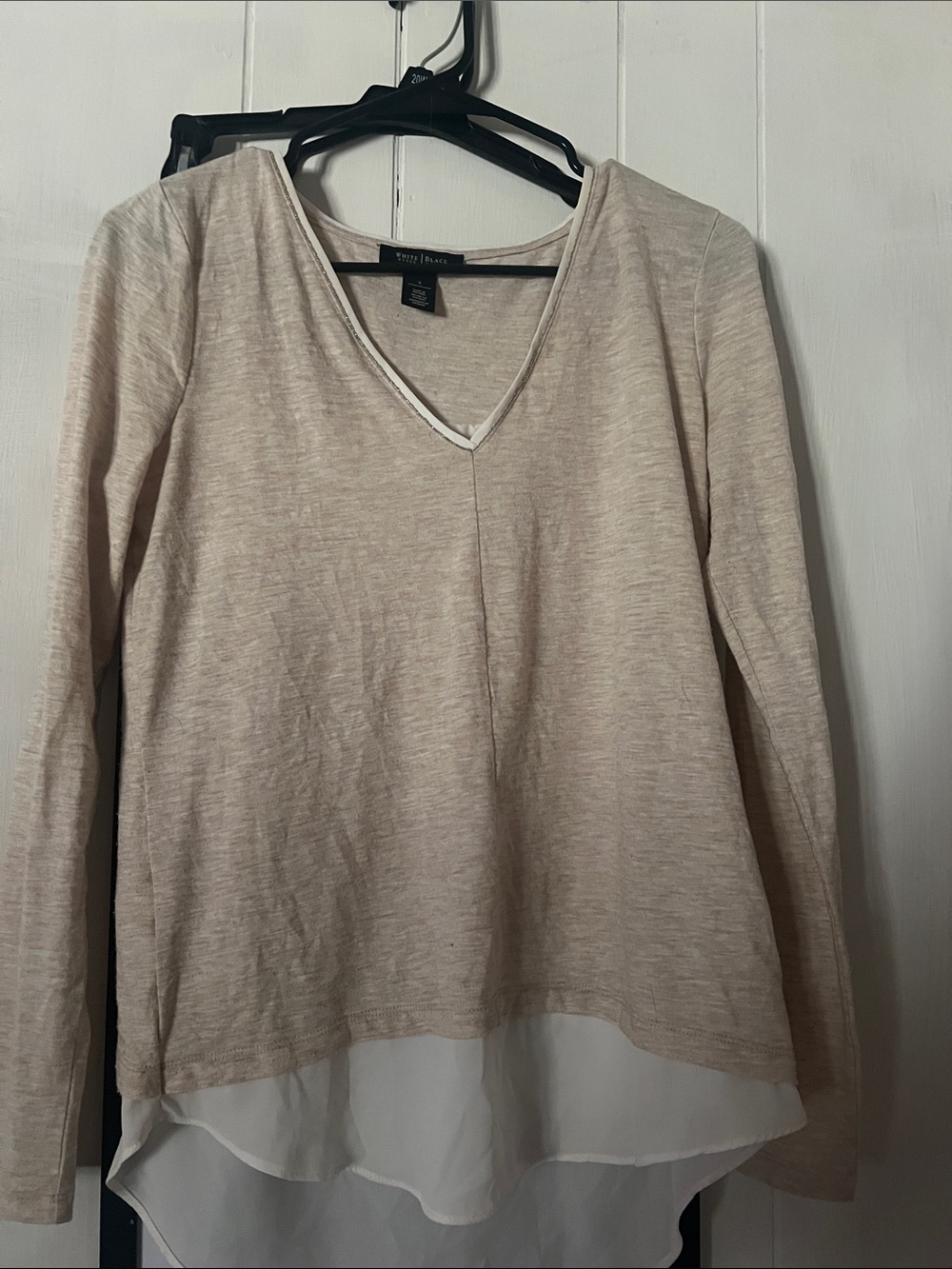 White House Black Market Beige Layered V-Neck Long-Sleeve Tunic